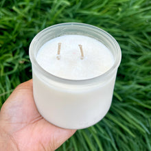 Load image into Gallery viewer, 18 oz. Coconut Breeze Soy Lotion Candle
